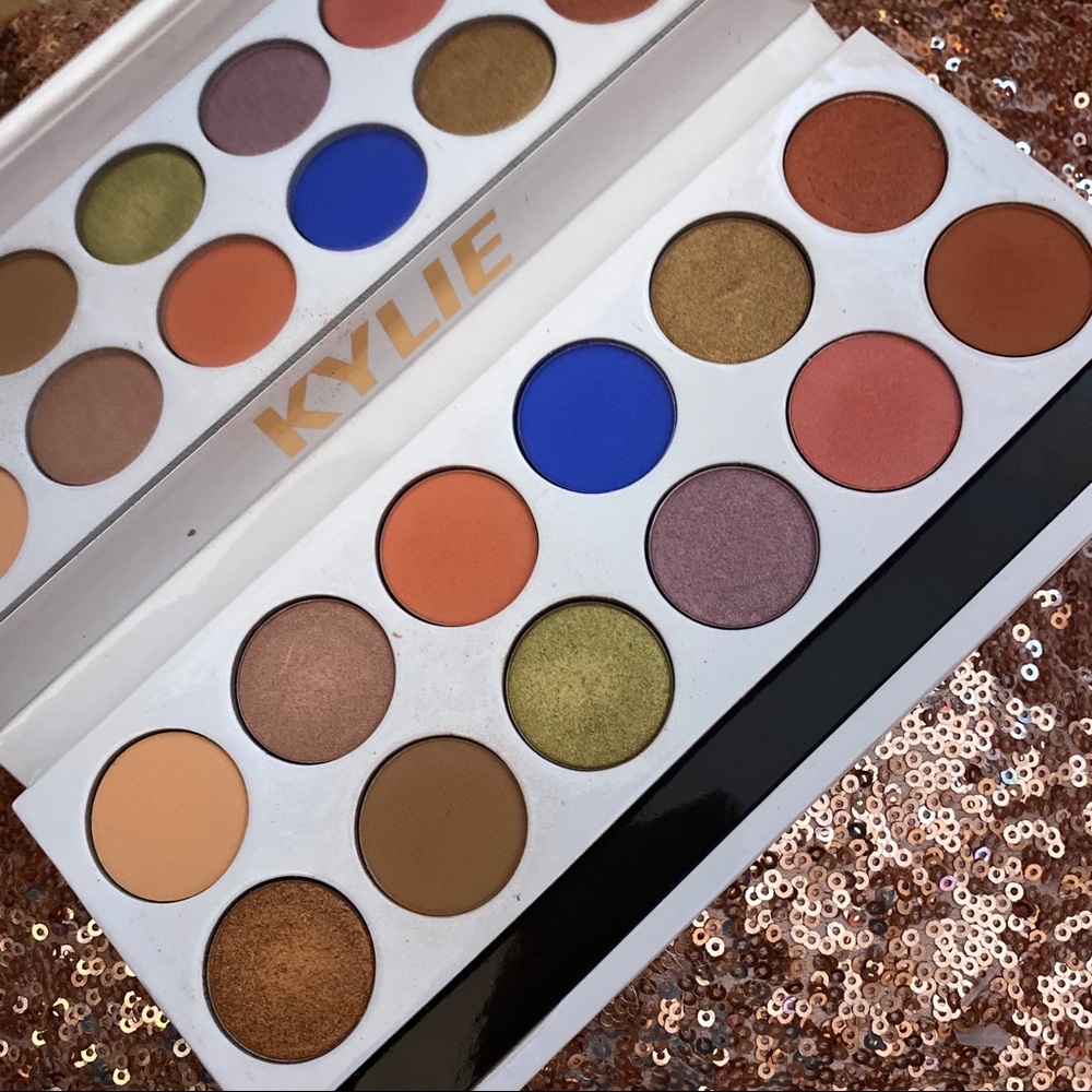 Kylie Cosmetics Royal Peach Palette